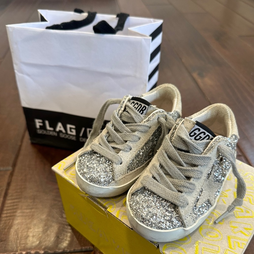 100% AUTHENTIC GOLDEN GOOSE SILVER GLITTER SUPERSTAR SNEAKERS